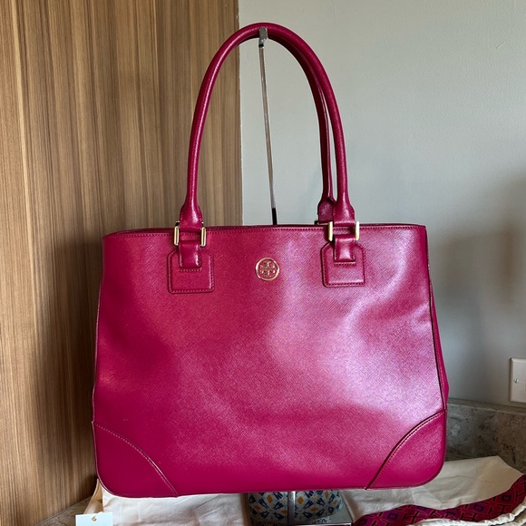 Tory Burch Handbags - Tory Burch Raspberry Robinson Large Tote
